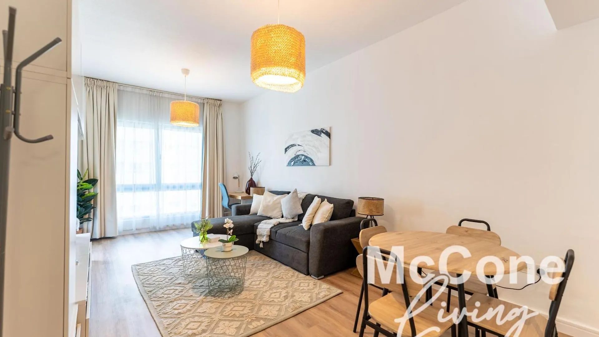 Central 1Br In Marina With Private Terrace & Pool Dubai