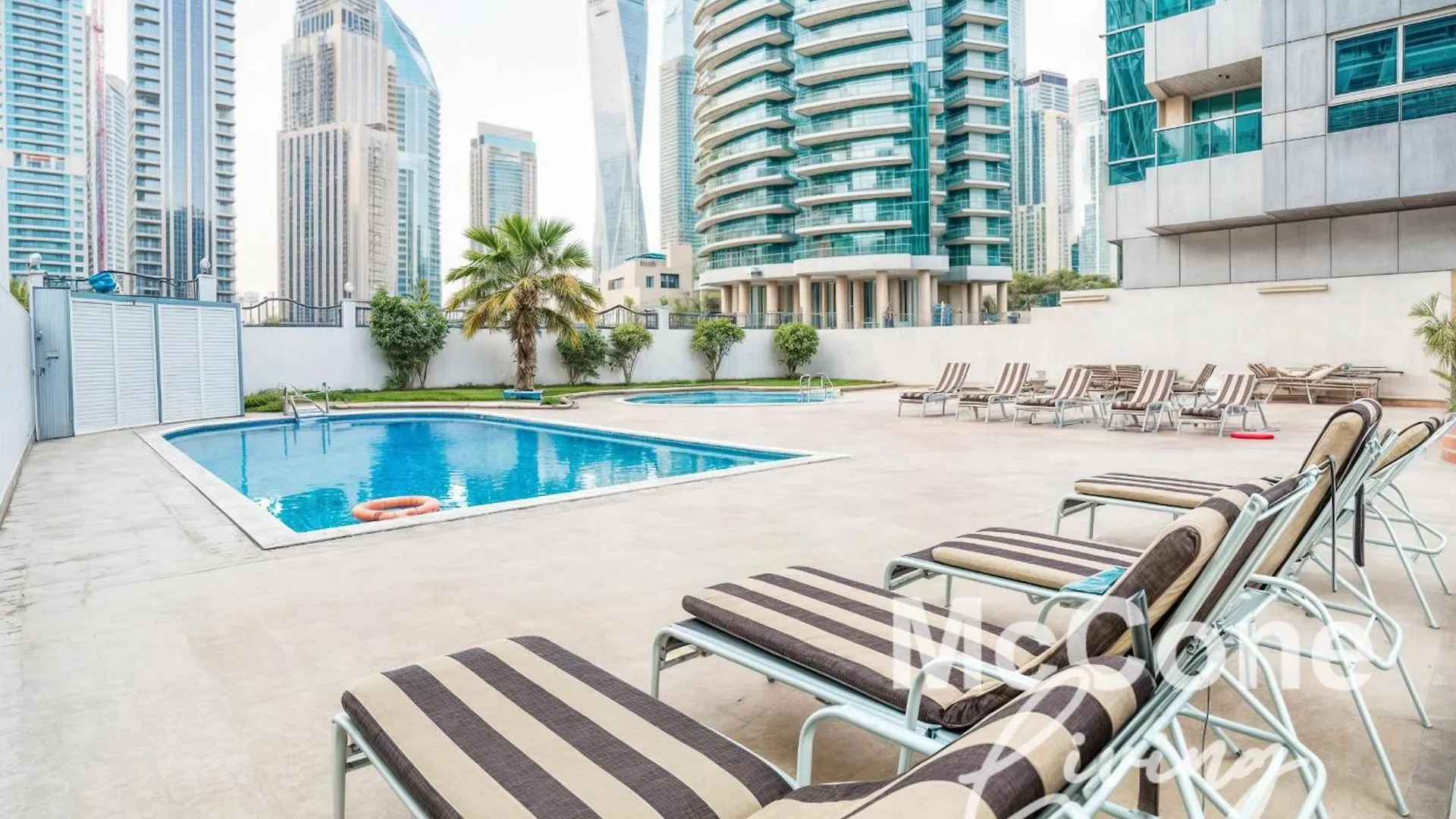 Central 1Br In Marina With Private Terrace & Pool Dubai